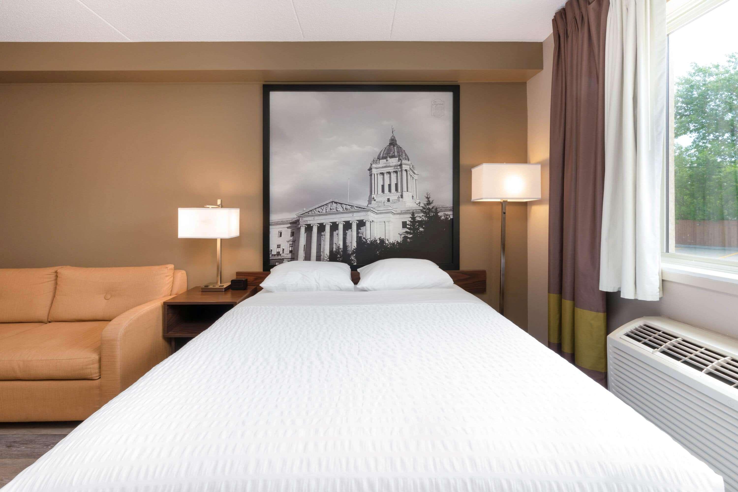 Super 8 By Wyndham Winnipeg West Екстериор снимка