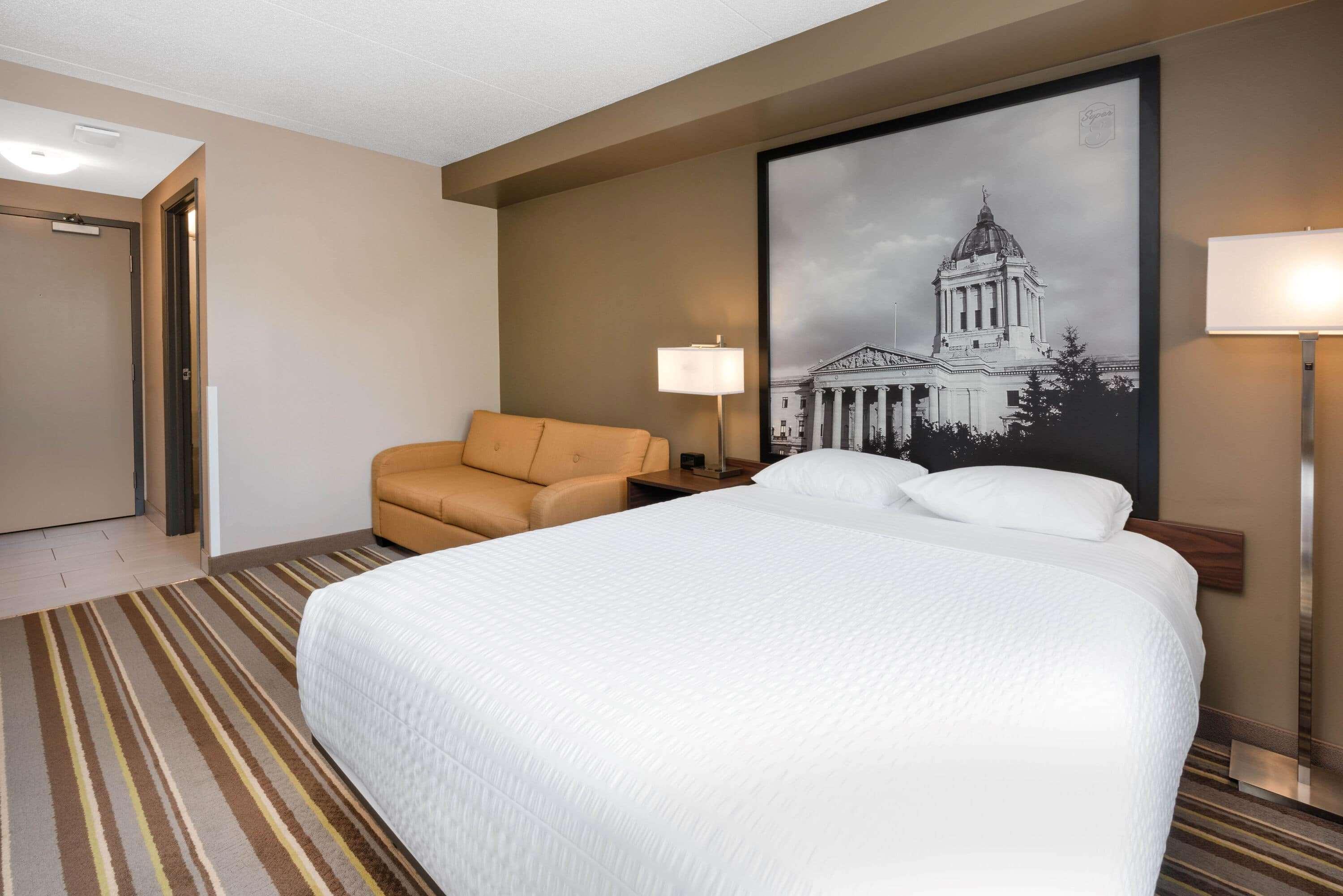 Super 8 By Wyndham Winnipeg West Екстериор снимка